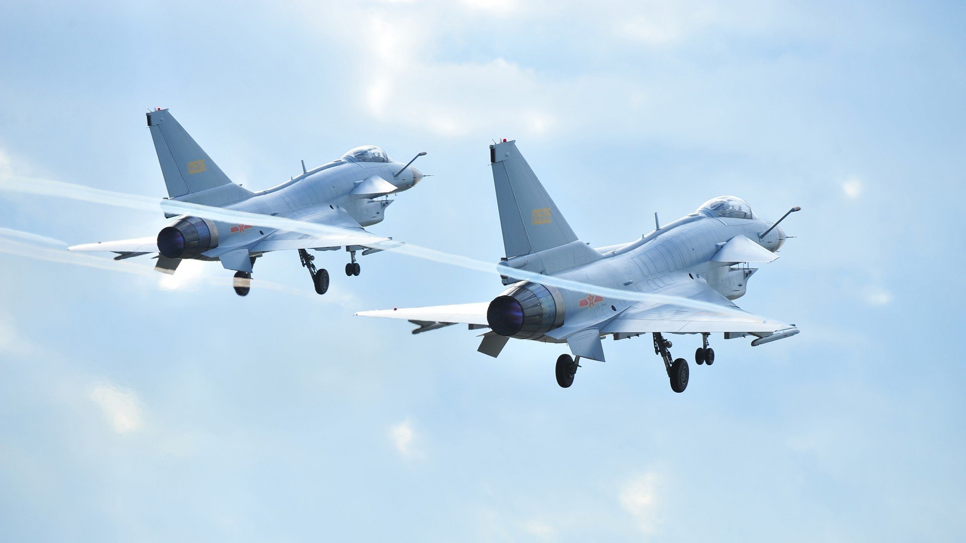 爱游戏体育APP下载-拜仁穆西亚拉盘带突破点燃全场，拜仁慕尼黑穆斯拉