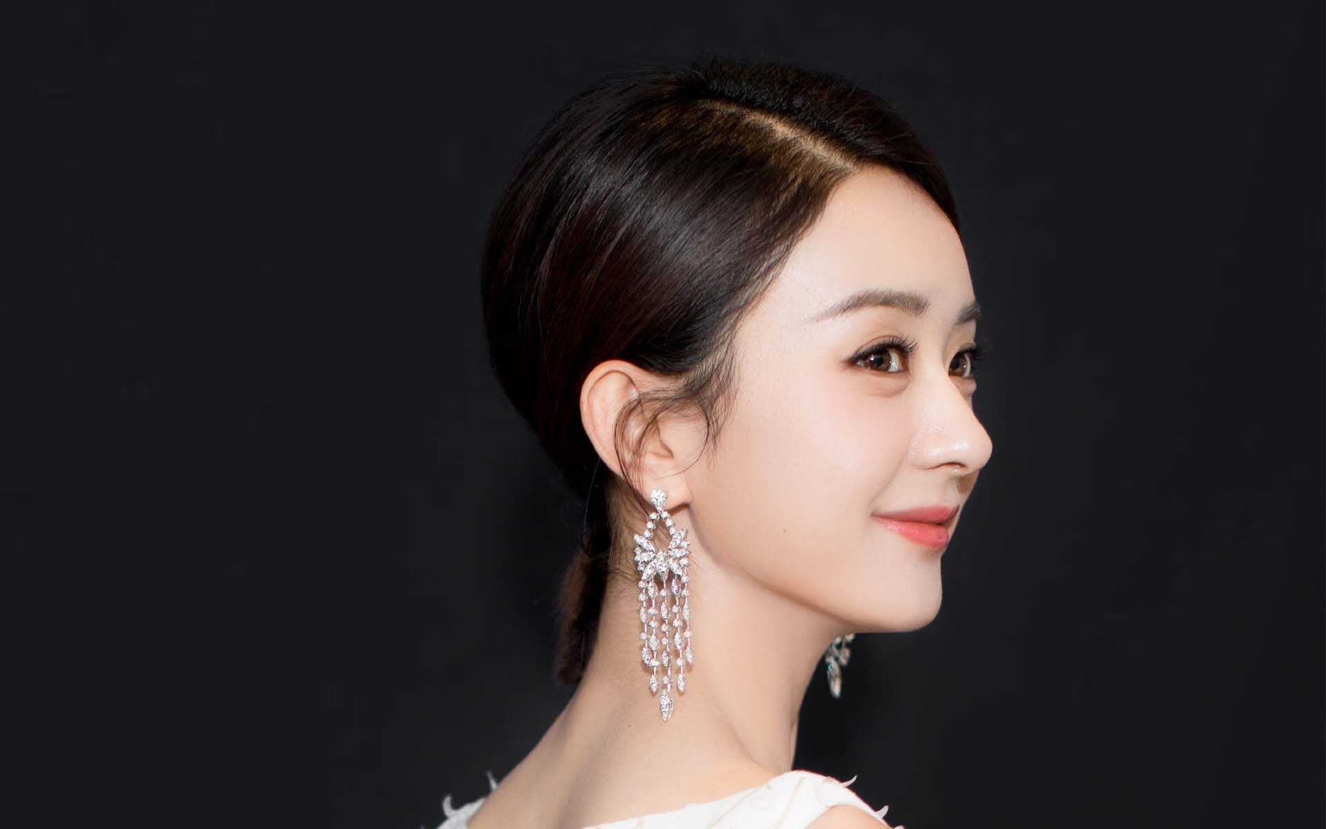 AIYOUXI.COM-基：全黑队的“后场指挥官”，他为防线和进攻提供了稳定的保障